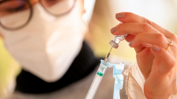 Segundo a Prefeitura de Adamantina, são cerca de 350 moradores na faixa dos 24 anos (Foto: Ministério da Saúde).