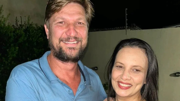 Alexandre Borsuk e sua esposa Flavia Borsuk (Reproducao).