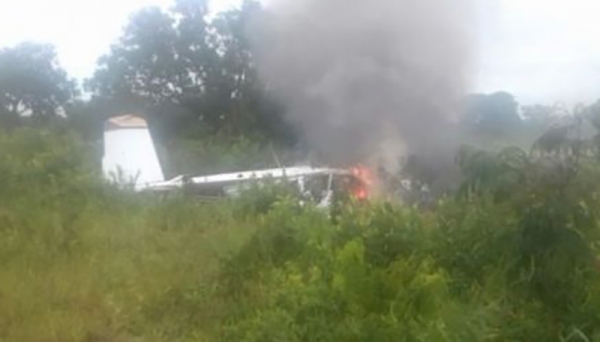 Aeronave foi encontrada por capataz da fazenda (Foto: WhatsApp/Jornal da Nova).