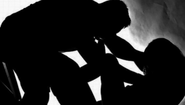 Adolescente de 17 anos foi agredida pelo ex-namorado, de 18 anos (Ilustração).