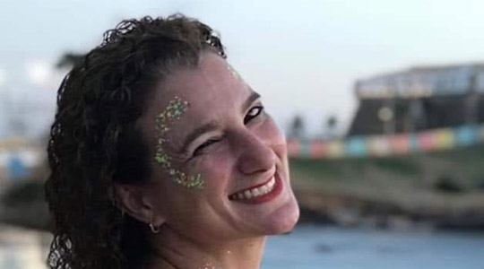 A brasileira Daniela Pinheiro Bitencurti, de 42 anos, de Junqueirópolis, morreu na cidade de Luanda, capital de Angola, na África. Ela não resistiu ao agravamento do quadro de malária cerebral (Reprodução).