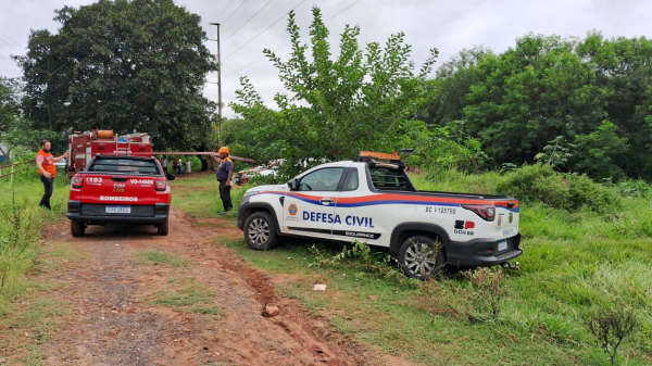 Equipes atuaram no resgate do corpo do idoso (Reproducao/Redes Sociais).