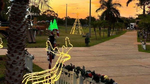 Parque dos Pioneiros neste mês de dezembro, em Adamantina (Siga Mais).