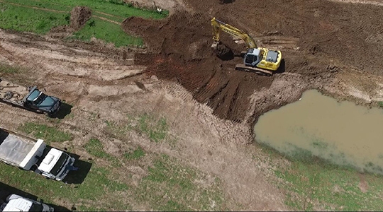 Imagens feitas por drone foram utilizadas na denúncia do Ministério Público (Reprodução/Promotoria de Justiça de Pacaembu).
