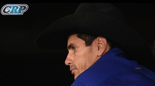 Peão Danilo Carlos Sobrinho, popular Totinha. Em junho ele competiu no Adamantina Rodeo Festival (ARF) (Reprodução/Circuito Rancho Primavera).