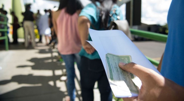 Votação foi aberta às 8h e segue até às 17h deste domingo (Foto: Marcelo Camargo/Agência Brasil/Agência Brasil).