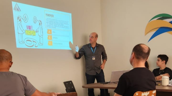 Trabalhadores da empresa receberam treinamento (Cedida/Grupo Massei).