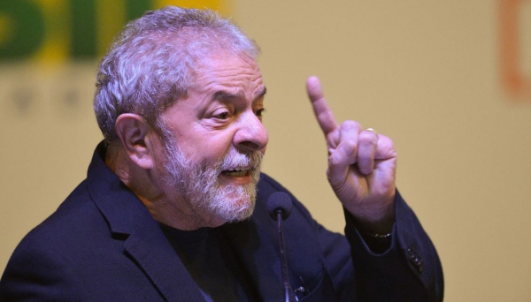 Por estar preso, benefÃcios assegurados a ex-presidentes não seriam necessários, como motoristas, seguranças e assessores (Foto: Agência Brasil).