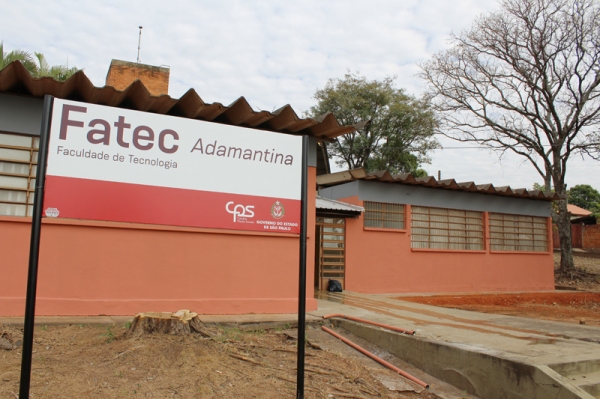 FATEC Adamantina fica na Rua Paraná, 400, antigo Cefam (Foto: João Vinícius | Grupo Impacto).