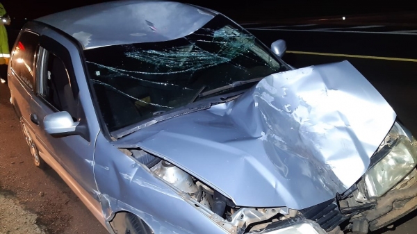 Automóvel do homem preso, envolvido no acidente (Cedida/PM Rodoviária).