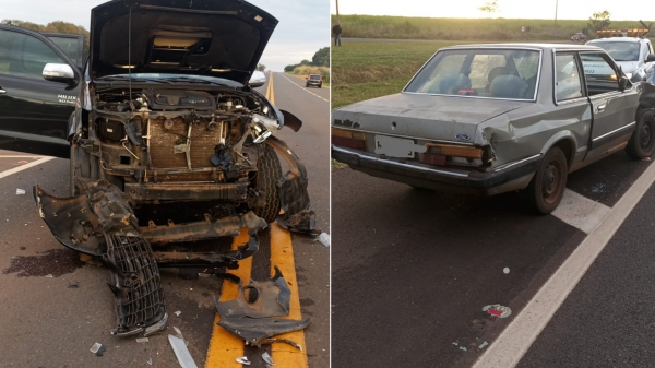 Picape Toyota/Hilux e o automóvel Ford Del Rey, envolvidos no acidente (Cedida/PM Rodoviária).