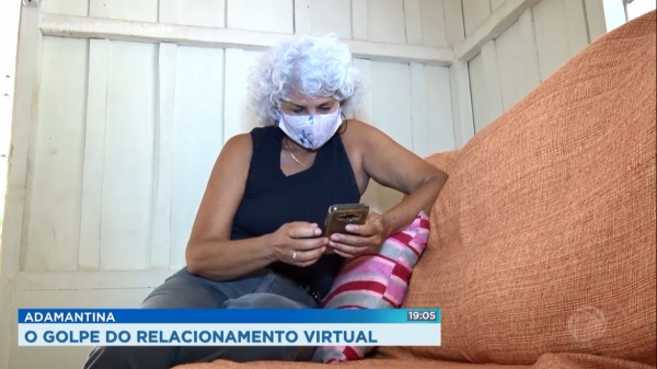 Maria Aparecida Bezerra, de 59 anos, moradora em Adamantina, denunciou o caso à Polícia (Reprodução/Record TV).
