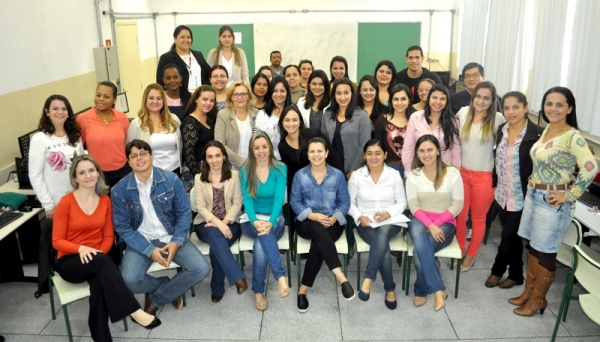 Capacitação realizada em Adamantina mobiliza 20 gestores da assistência social da região (Foto: Assessoria de Imprensa).