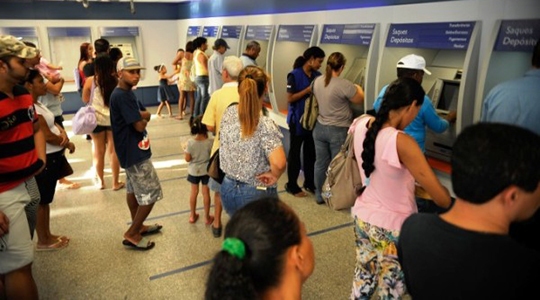 No dia 31 de dezembro (segunda-feira), as instituições financeiras não abrem para atendimento, informou a Federação Brasileira de Bancos (Reprodução).