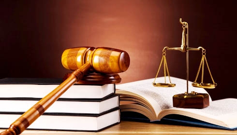 Medida judicial suspende reajuste dos salários de prefeito e vereadores em Tupã.