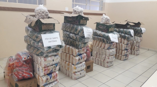 Alimentos doados pela Secretaria de Educação Municipal são destinados a entidades e famÃlias que vivem em situação de vulnerabilidade social no municÃpio (Da Assessoria).