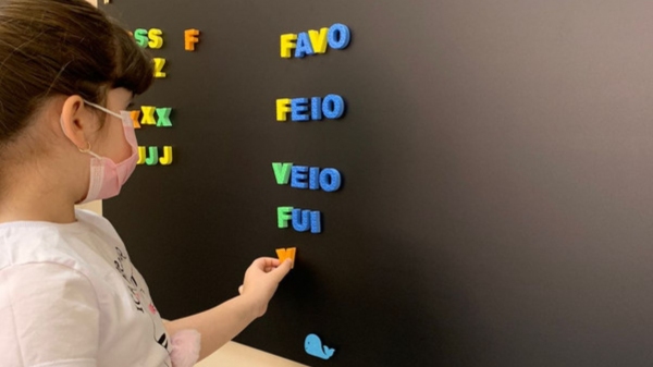 Publicação aborda a trilha de desenvolvimento usada no direcionamento da educação infantil e do ensino fundamental I diante das circunstâncias atÃpicas vivenciadas com a pandemia e com o isolamento social (Reprodução/Ebook).