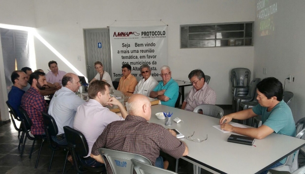 Encontro realizado na AMNAP definiu pela realização do Fórum da Agricultura da Nova Alta Paulista (Foto: Cedida/AMNAP)