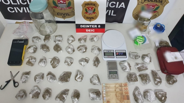 Drogas e outros materiais apreendidos pela Polícia Civil em Presidente Prudente (Divulgação).