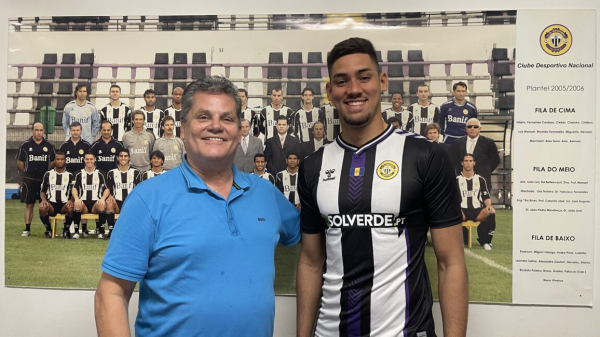 O dirigente do Nacional, Rui Ant?nio Macedo Alves, e o goleiro adamantinense Cesar Augusto (Reprodu??o/Nacional).