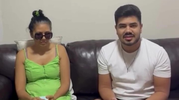 Fatima e o filho Pedro, mobilizados na campanha (Reproducao).