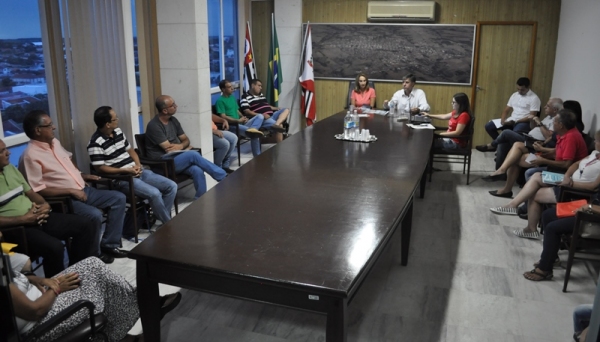 Encontro teve o objetivo de estreitar a comunicação entre poder público e comunidade (Foto: Assessoria de Imprensa).