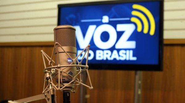 A Voz do Brasil é o programa de rádio mais antigo do paÃs e do hemisfério sul ainda em execução (Foto: Marcello Casal Jr/Agência Brasil).