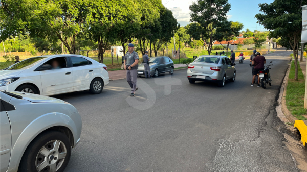 Blitz na Rua Dante Bolgue (Siga Mais).