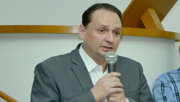 Ricardo Bentinho, de Adamantina, assume cadeira na Câmara dos Deputados, em Brasília (Foto: Maikon Moraes).