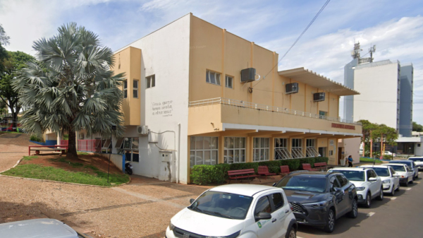 Encontro acontece no anfiteatro da Biblioteca (Google Street View).