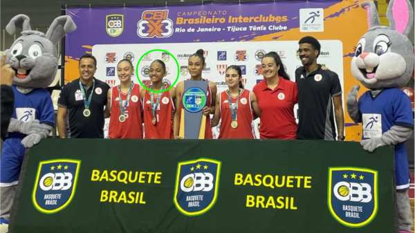 Equipe do Indians ? Tupa Basquete 3x3 que conquistou o sub-15. No destaque a adamantinense Eloa Isadora de Almeida (Reproducao).