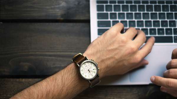 (Imagem ilustrativa: Brad Neathery/Unsplash).