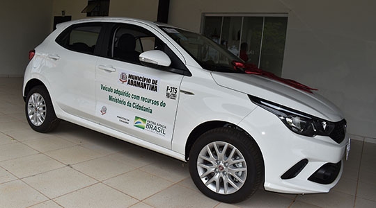 Fiat Argo, um dos veÃculos adquiridos com recursos do Governo Federal e Prefeitura de Adamantina (Foto: Da Assessoria).