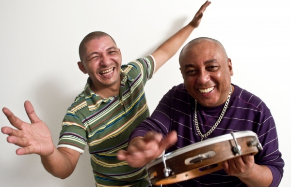 Repentistas levam música e humor à Praça da Bandeira em Tupã, com entrada franca (Foto: Divulgação).