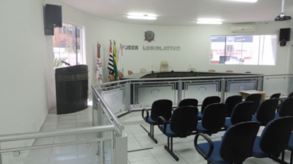 Proposta objetiva a divulgação e o esclarecimento, no ambiente escolar e fora dele, do papel do Poder Legislativo Municipal (Divulgação/CM Flórida Paulista).