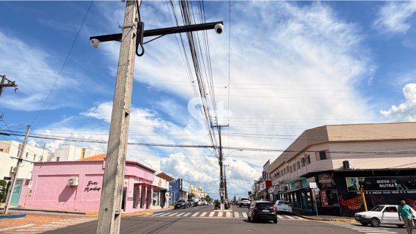 Novas cameras no centro de Adamantina (Siga Mais).