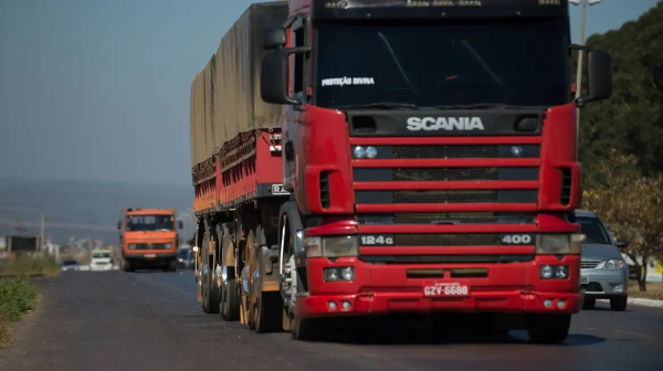 Condutor que n?o fizer o exame poder? ser multado (Marcelo Camargo/Ag?ncia Brasil).