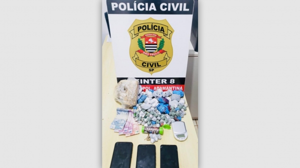 Drogas e outros materiais apreendidos pela Polícia Civil em Adamantina (Divulgação/PC).