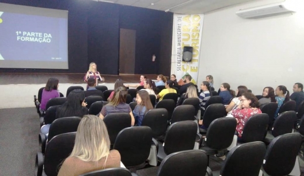 Servidores municipais durante capacitação realização pela instituição Seja Digital (Foto: Da Assessoria).