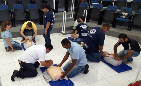 Treinamento realizado aos integrantes da CIPA da UniFAI (Foto: Da Assessoria).