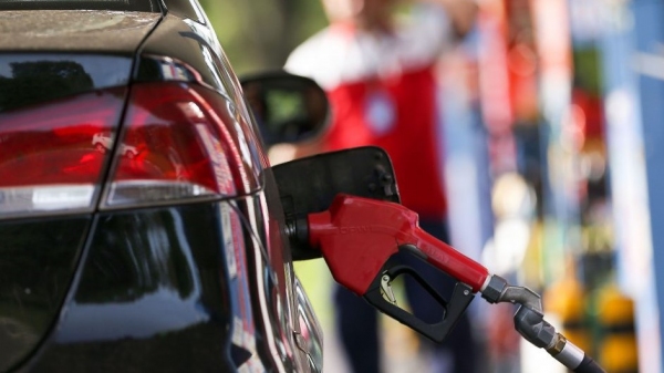 Gasolina e diesel ficam mais caros a partir desta terça-feira, 26 de outubro (Foto: Marcelo Camargo/Agência Brasil).
