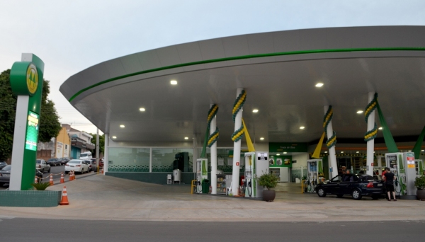 Auto Posto Cocipa trouxe novo conceito de serviços para o segmento, em Adamantina (Foto: Siga Mais).