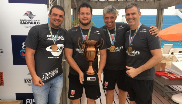 Resultado coloca a equipe adamantinense de biribol entre as três melhores do Estado, com a medalha de bronze nos Jogos Abertos do Interior (Foto: Cedida).