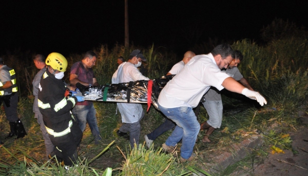 Acidente gravíssimo na SP-425 em Parapuã (Foto: Cristiano Nascimento/Rádio Metrópole FM).