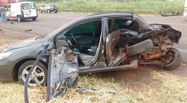 Clique para adicionar uma legendaAcidente grave deixou uma vítima fatal e outras quatro feridas, na SP-294, nesta sexta-feira (Foto: João Mário Trentini/Reprodução Site Bastos Já).