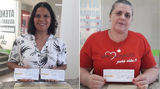 Representantes da Instituição Solidária Carlos Pegoraro e da Associação de Pais e Amigos dos Excepcionais (APAE), recebem recursos oriundos do Imposto de Renda do Bem (Da Assessoria).