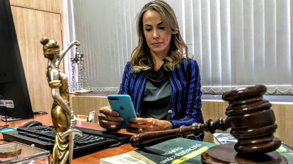 A juíza de direito da 3ª Vara da Comarca de Adamantina, Ruth Duarte Menegatti, integra o HubMulher e também a equipe técnica de criação do AYAGame (Foto: Siga Mais).