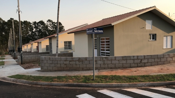 Unidades habitacionais: beneficiários contemplados em sorteio assinarão os contratos da casa própria (Foto: Siga Mais).