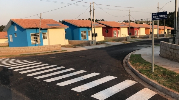 Casas no Adamantina N (Mário Covas) prontas para serem entregues aos novos moradores (Foto: Siga Mais).
