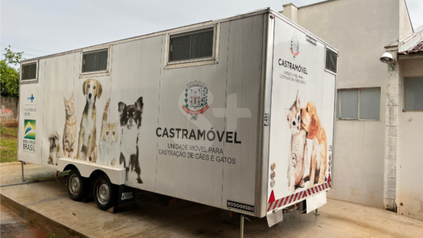 Castramóvel está instalado no pátio da Unidade Básica de Saúde (UBS) do Parque Cecap (Arquivo/Siga Mais).